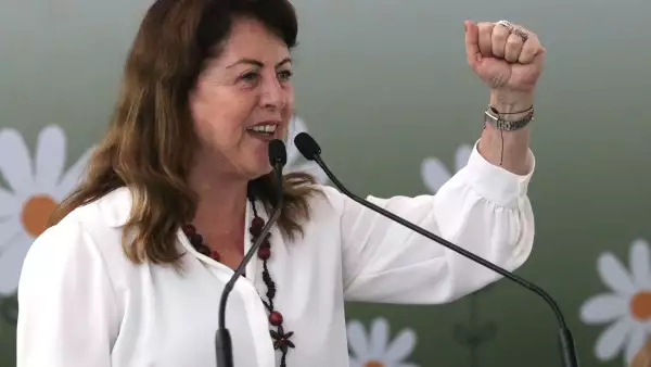 gobernadora-morelos-nissan