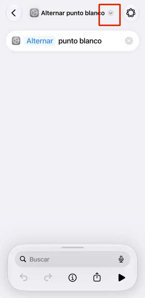La imagen muestra cómo se puede renombrar un atajo en el menú de iPhone.