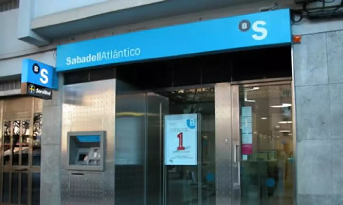 Banco Sabadell es uno de los 5 bancos más importantes de España. (Foto: Tomada de facebook.com/bancosabadell )