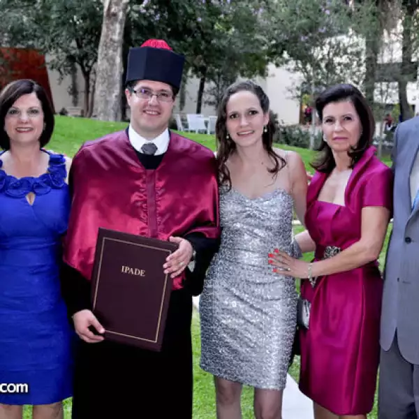 Eleonora Pérez Croda, Nora Croda, Adrián Pérez, Eugenia Saldívar, Maru de Saldívar y Ricardo Saldívar