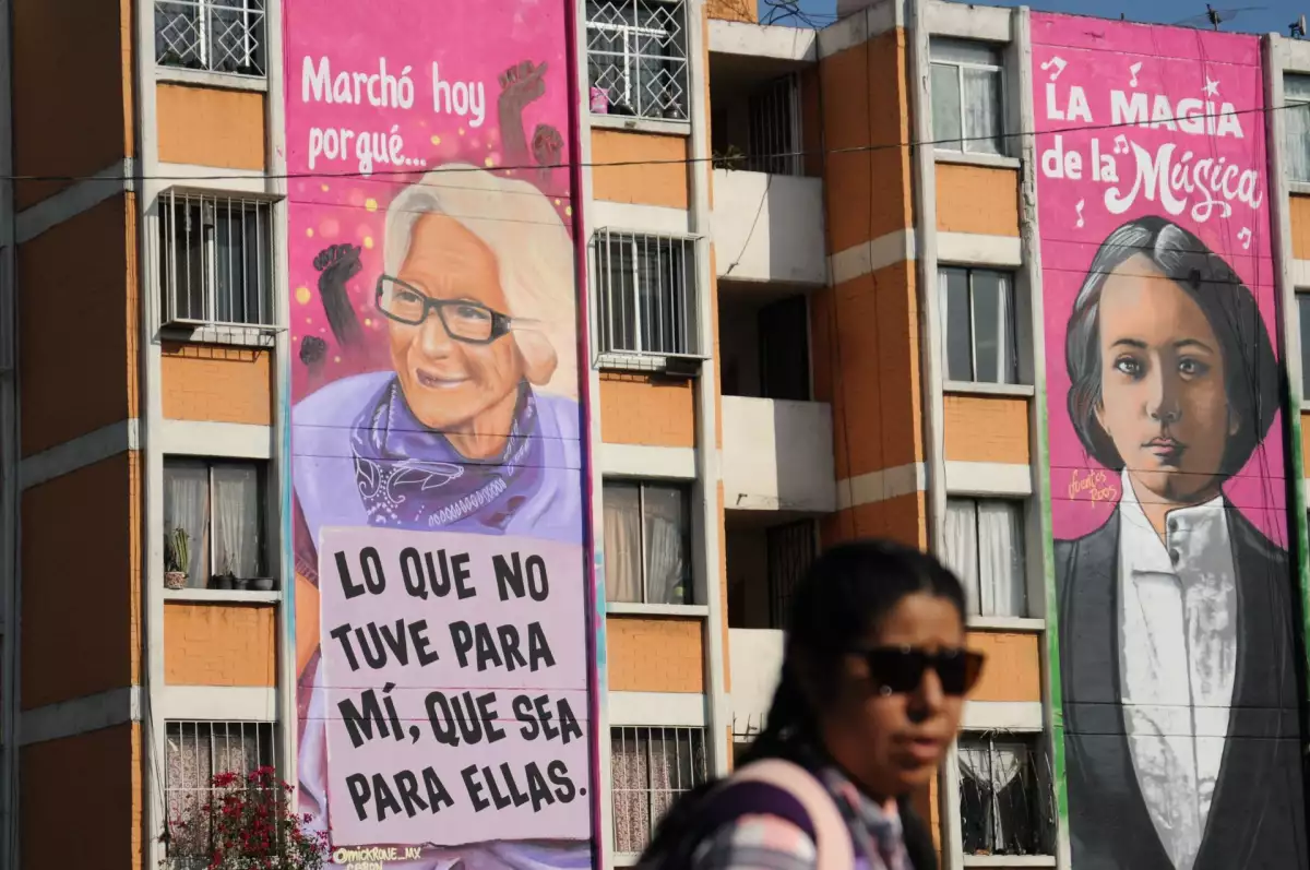 Las Siemprevivas, la estrategia de Brugada contra la violencia familiar en CDMX