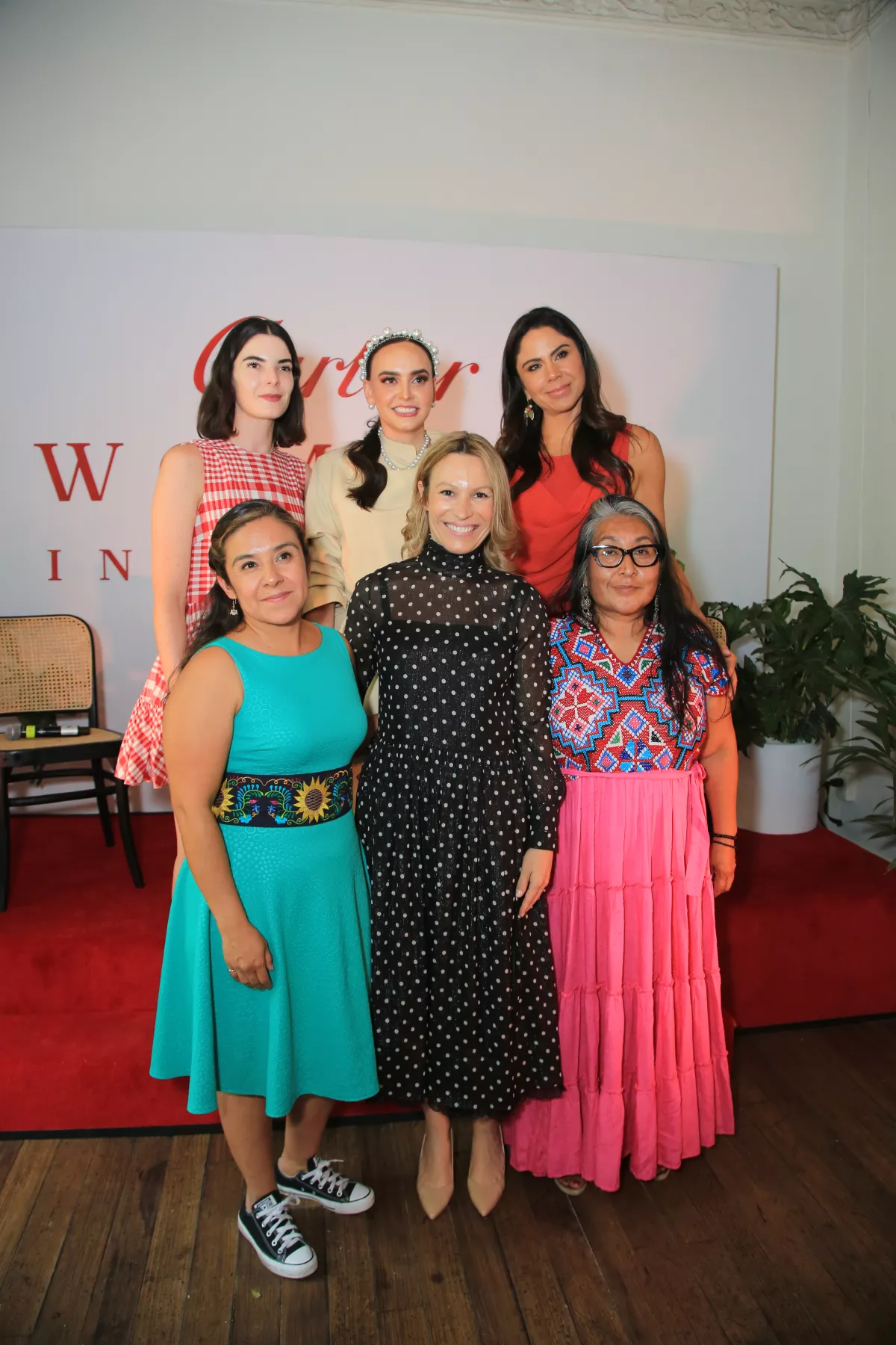 Julia Abouchard, Altagracia Gómez Sierra, Paola Rojas, Adriana Luna, Christelle Raffy y Odilia Romero