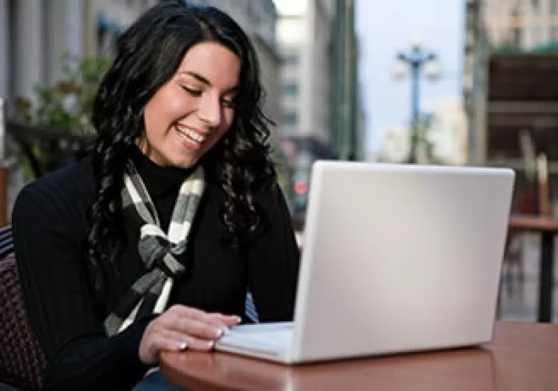 El éxito profesional de la mujer está influenciado por elementos externos al trabajo, de acuerdo con estudios realizados por el IPADE. (Foto: Jupiter Images)