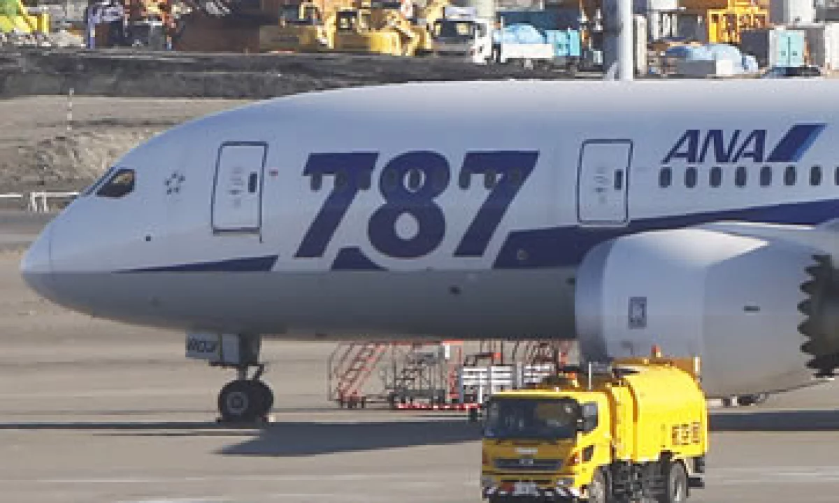 Boeing ha vendido alrededor de 850 de sus nuevos aviones y 50 ya han sido entregados. (Foto: AP)