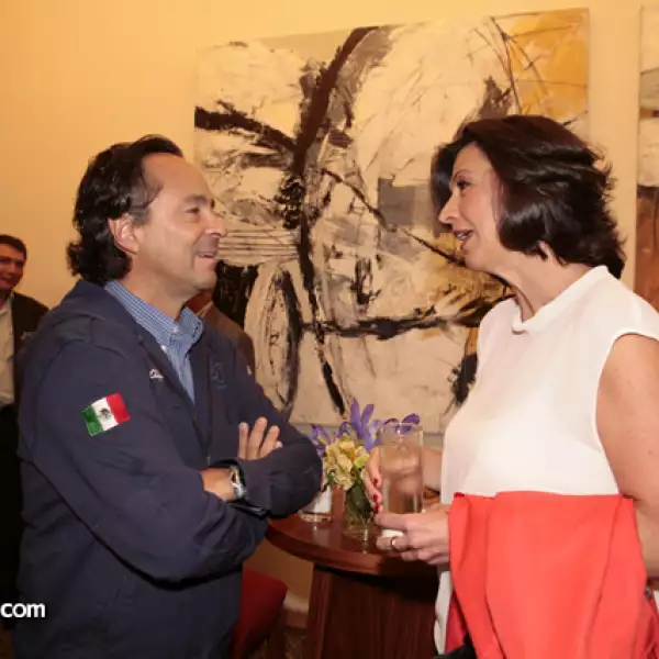 Raúl Velarde y Mariel Hawley