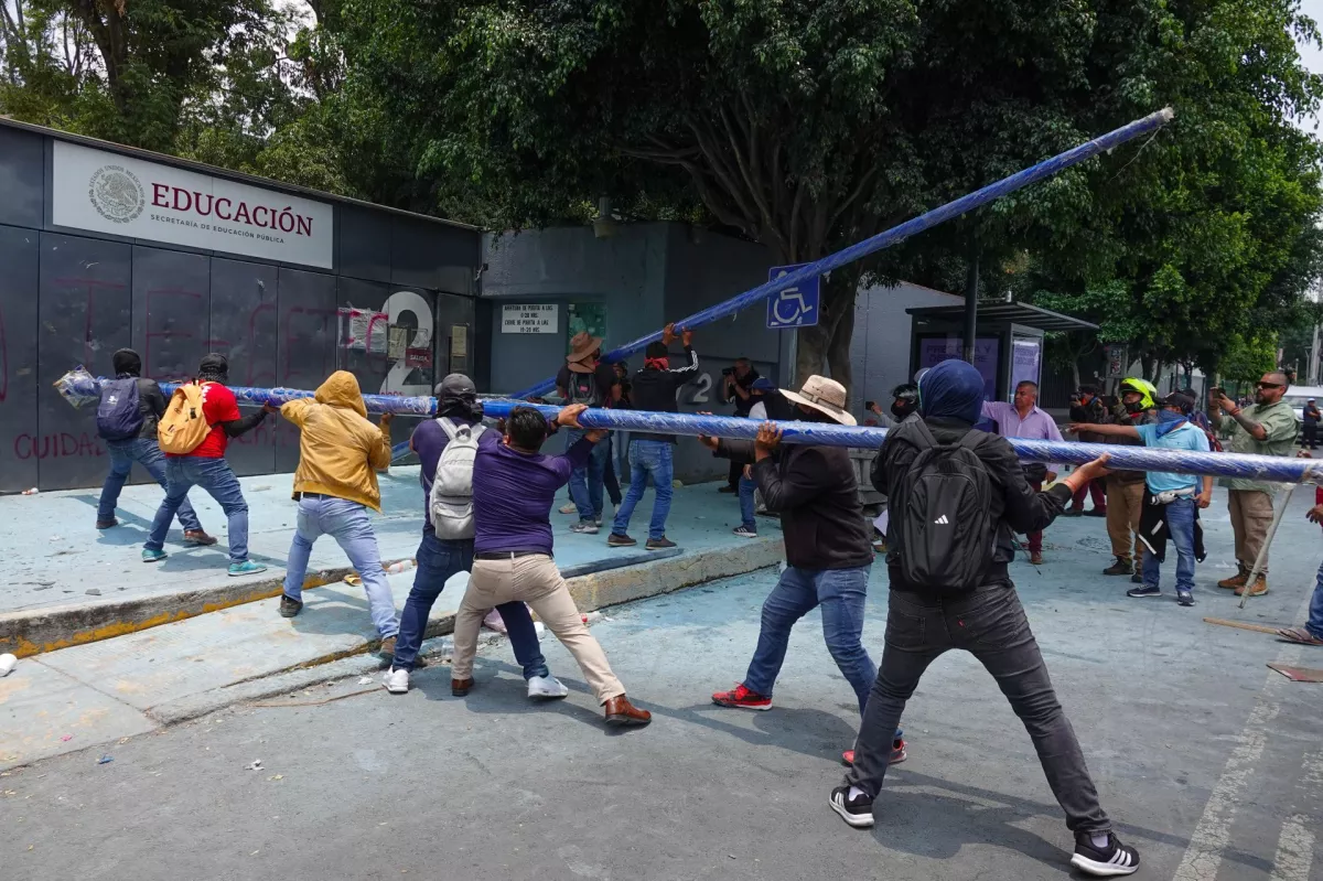 Irrupción CNTE en SEP