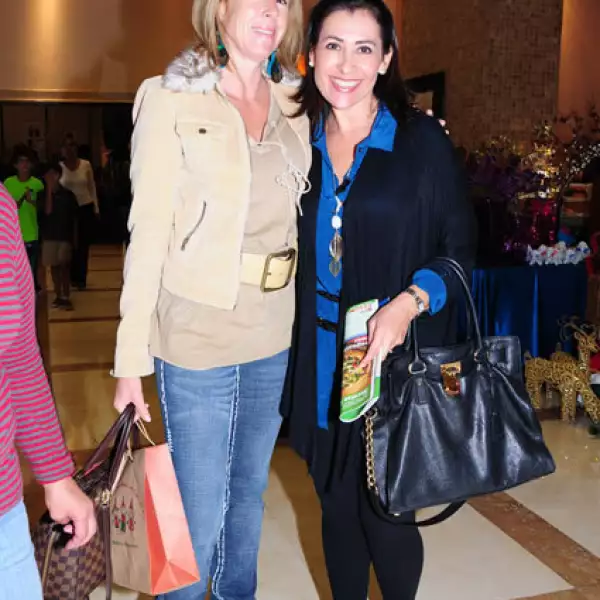 Denisse Creel,Ale de Flores