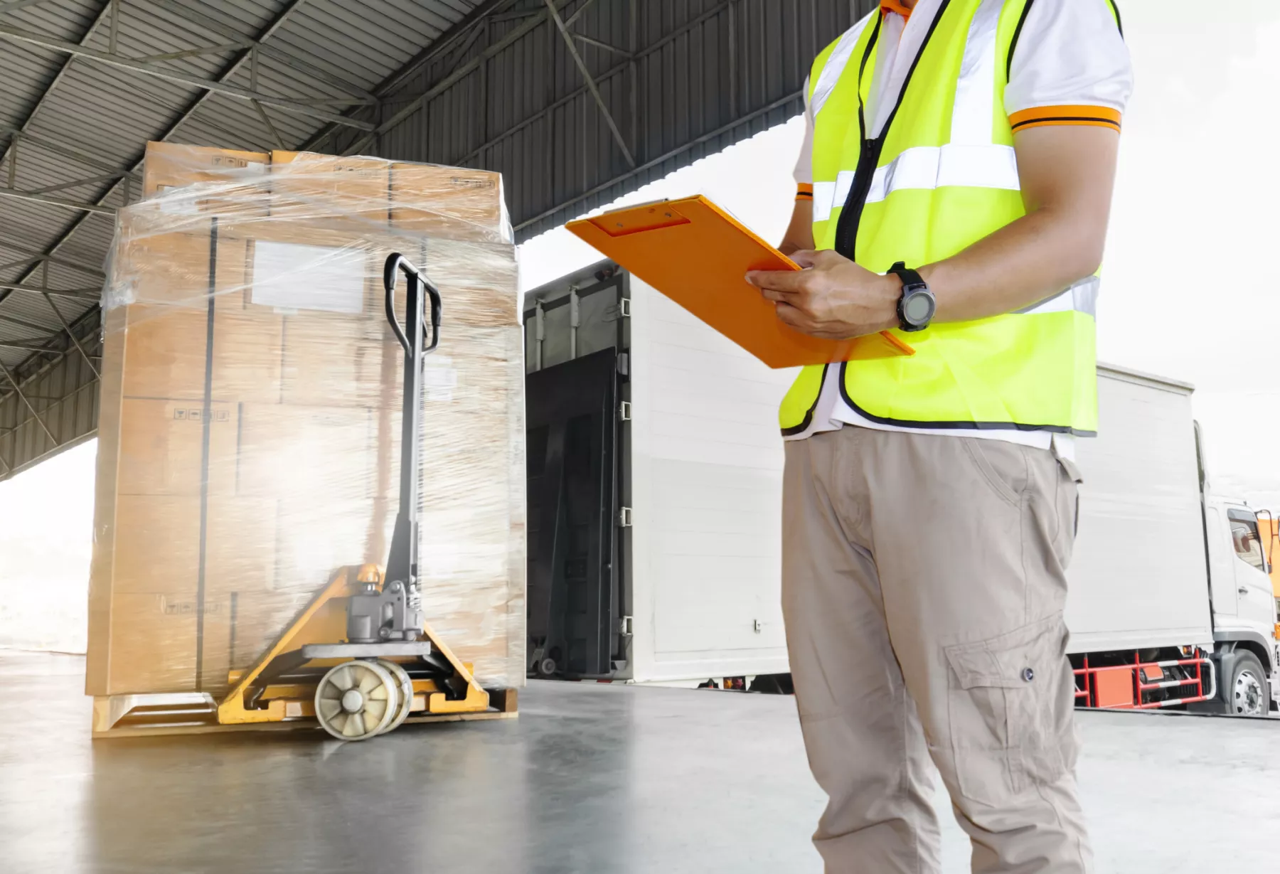 SAT detecta importaciones irregulares