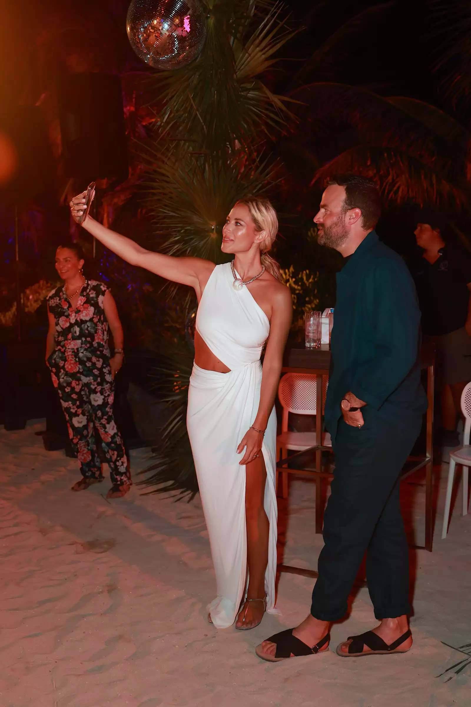 Vanessa Huppenkothen y Max Villegas