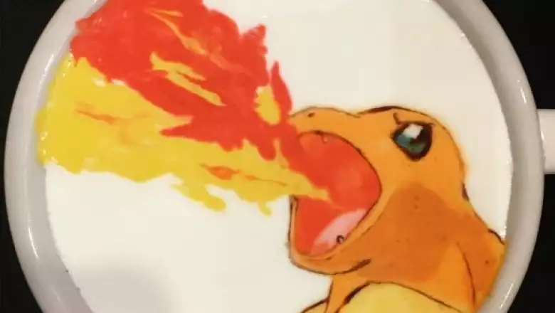 Un camarero surcoreano replica grandes obras de arte en pequeñas tazas de café