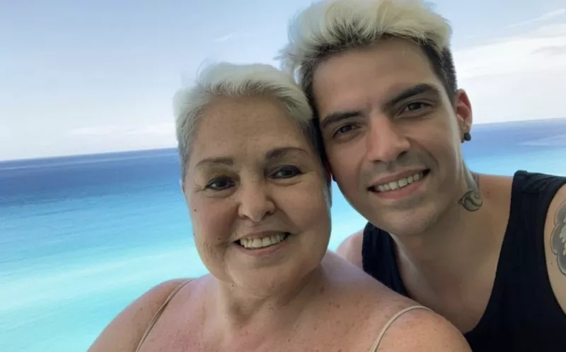 Lupita D’Alessio y su hijo César
