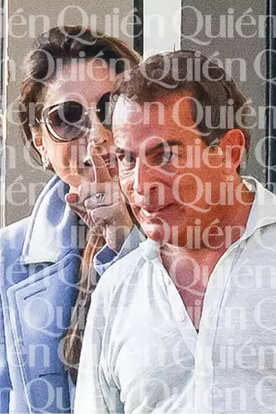 Paloma Cuevas y Eugenio López llegan a la boda de Michelle Salas