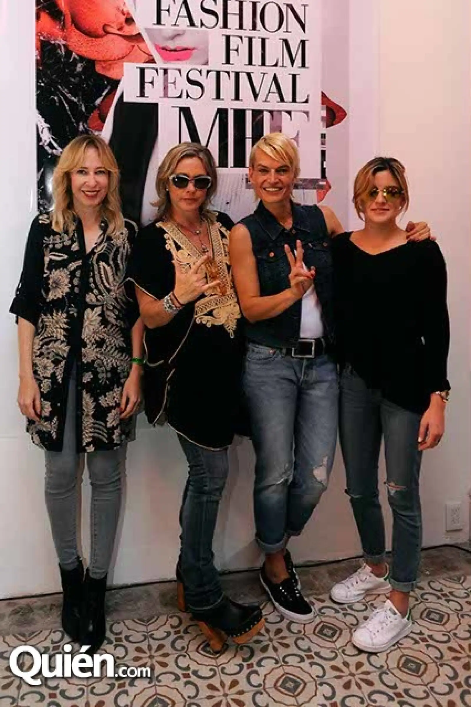 Vivian Barón,Alejandra Henaro,Luisa Sáenz y Nelly Navarrete
