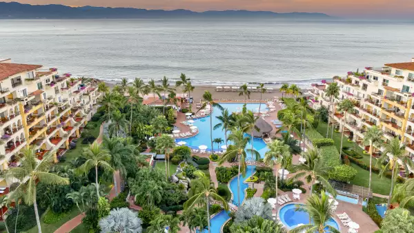 Hotel Velas Vallarta de Velas Resorts.