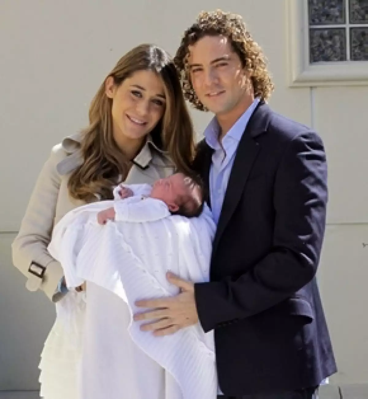 Al parecer el motivo de la separación fue la distancia debido a tantos compromisos laborales.