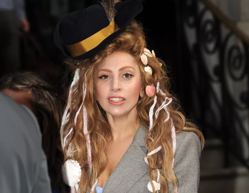 Joseph Gordon-Levitt aseguró que Gaga hizo un gran trabajo, inclusive el elenco quedó sorprendido.