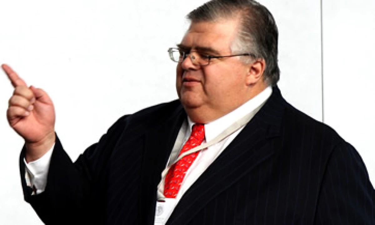 Carstens comentó a los senadores del PAN que en general el panorama es favorable. (Foto: Notimex)