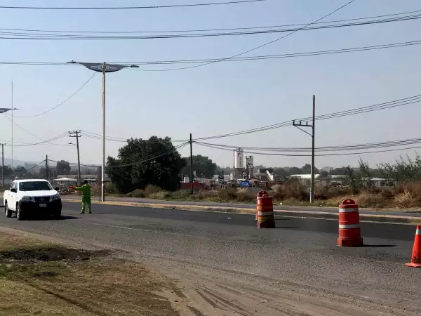 Obras carretera hacia el AIFA continúan