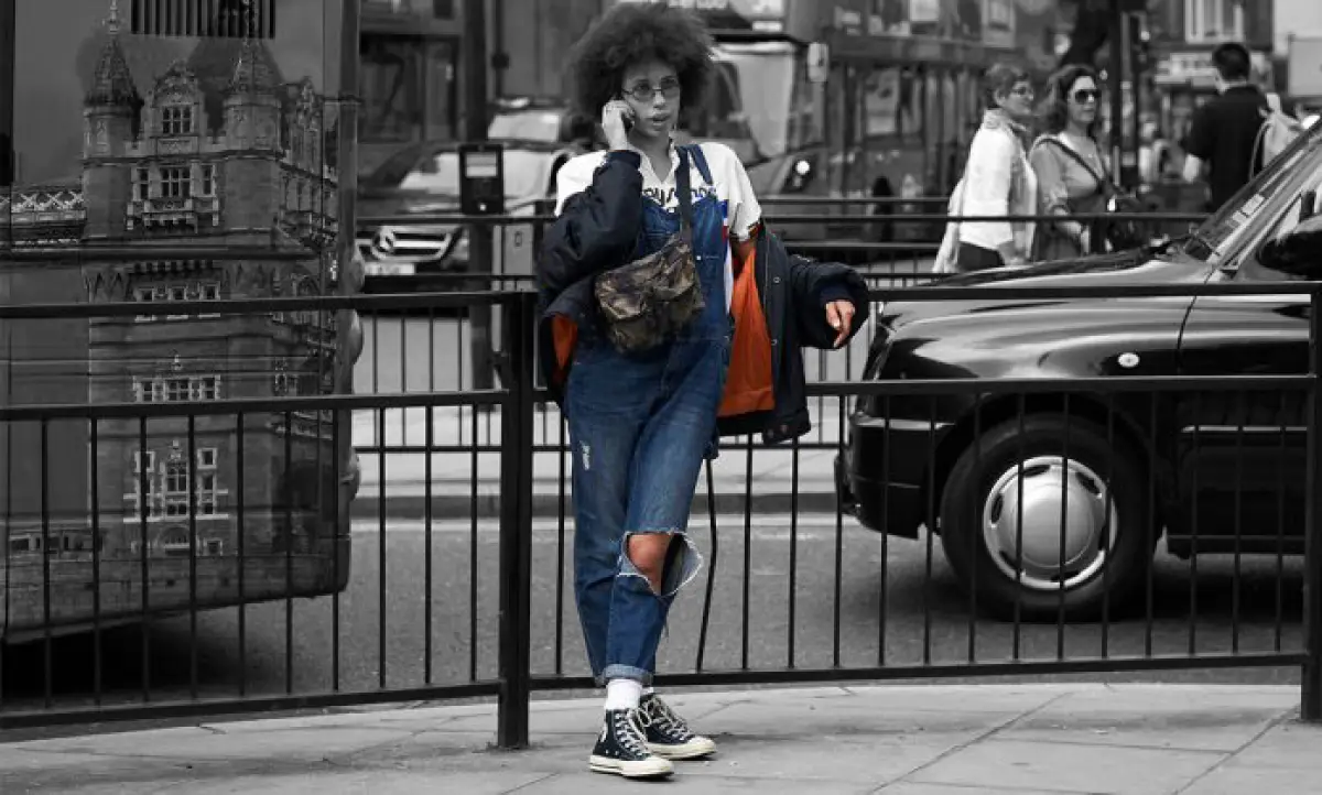 Tenis-Model-Off-Duty