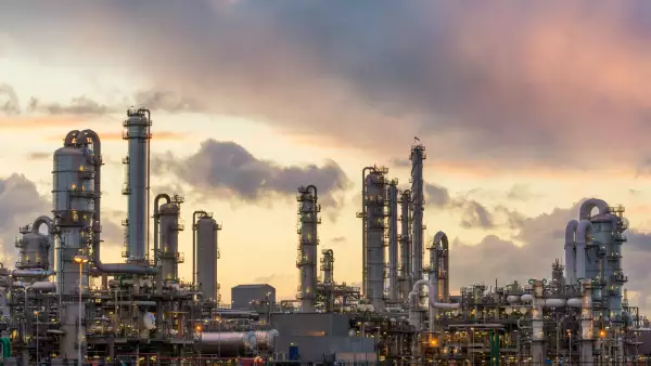 Refinación de crudo.