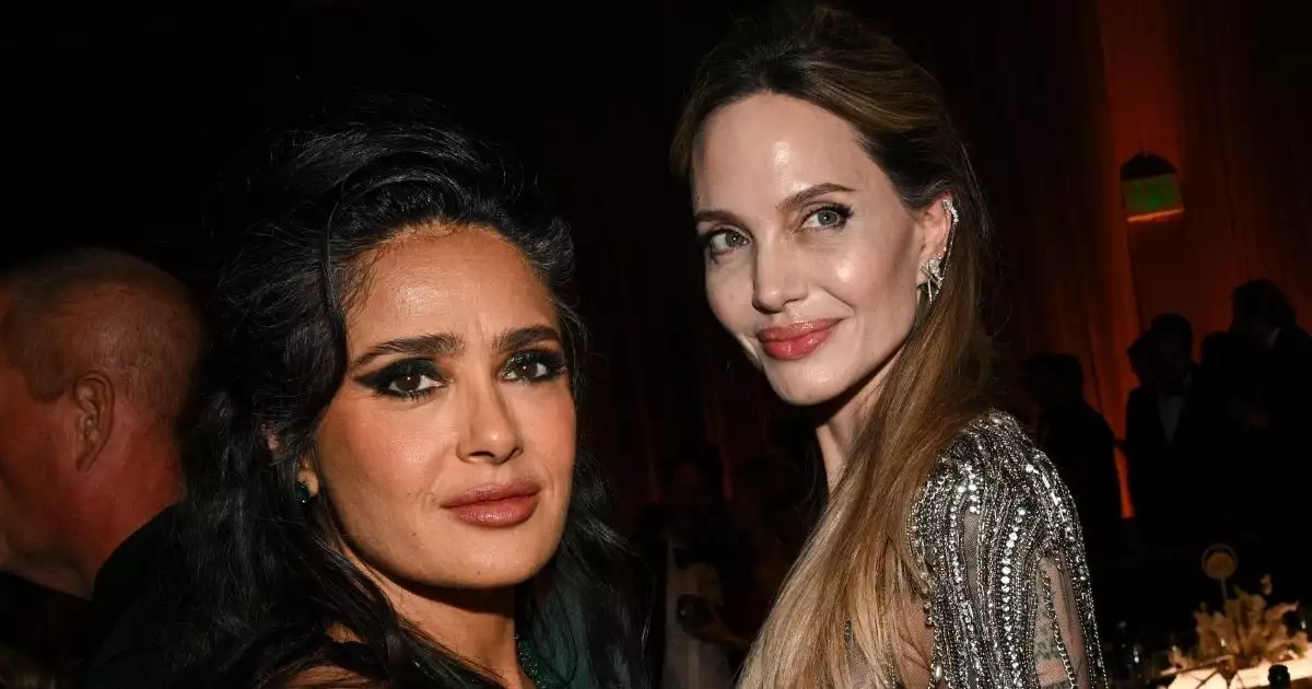 salma-hayek-angelina-jolie-en-veracruz.jpg