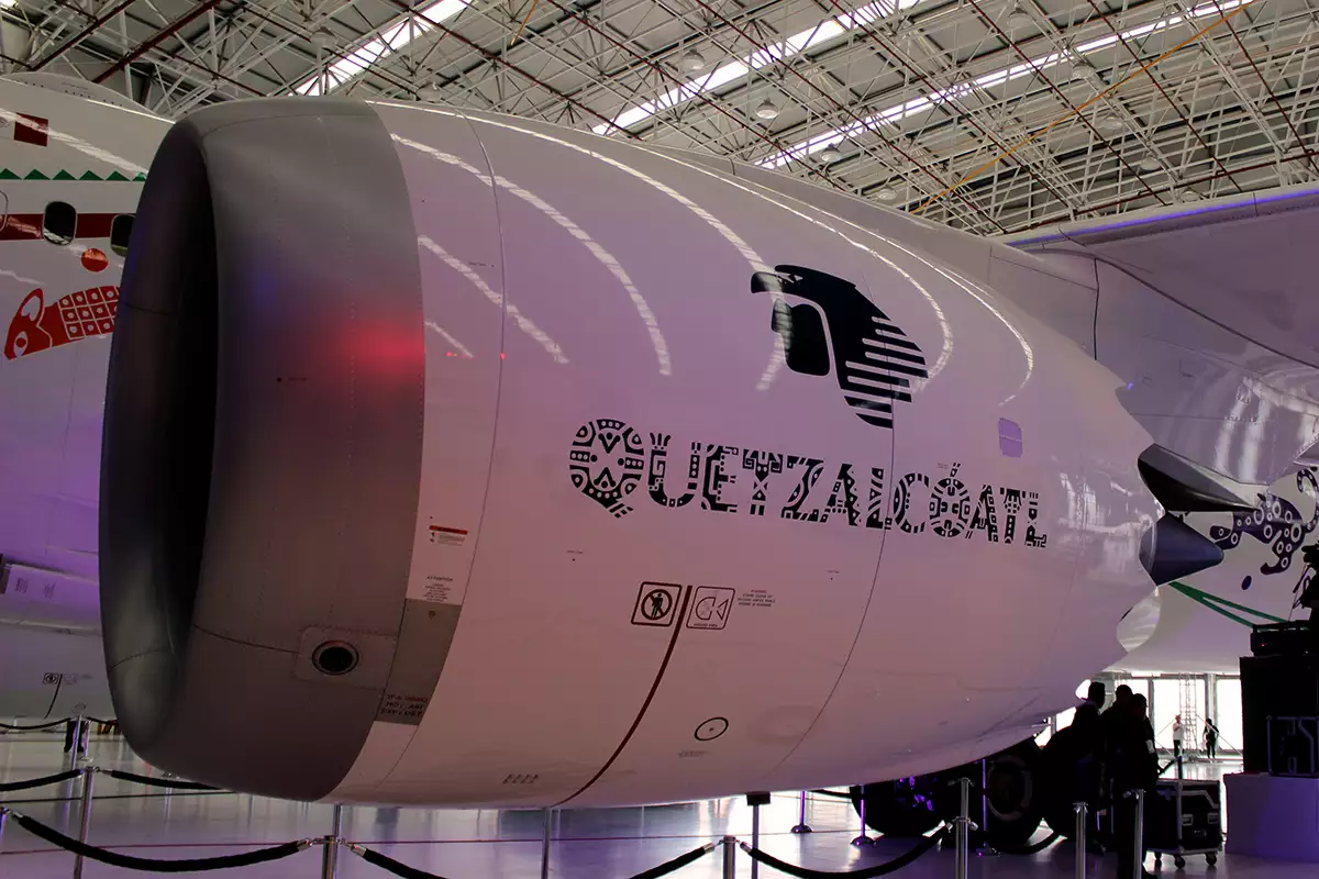 Aeroméxico Boening 787-9 "Quetzalcóatl" 7
