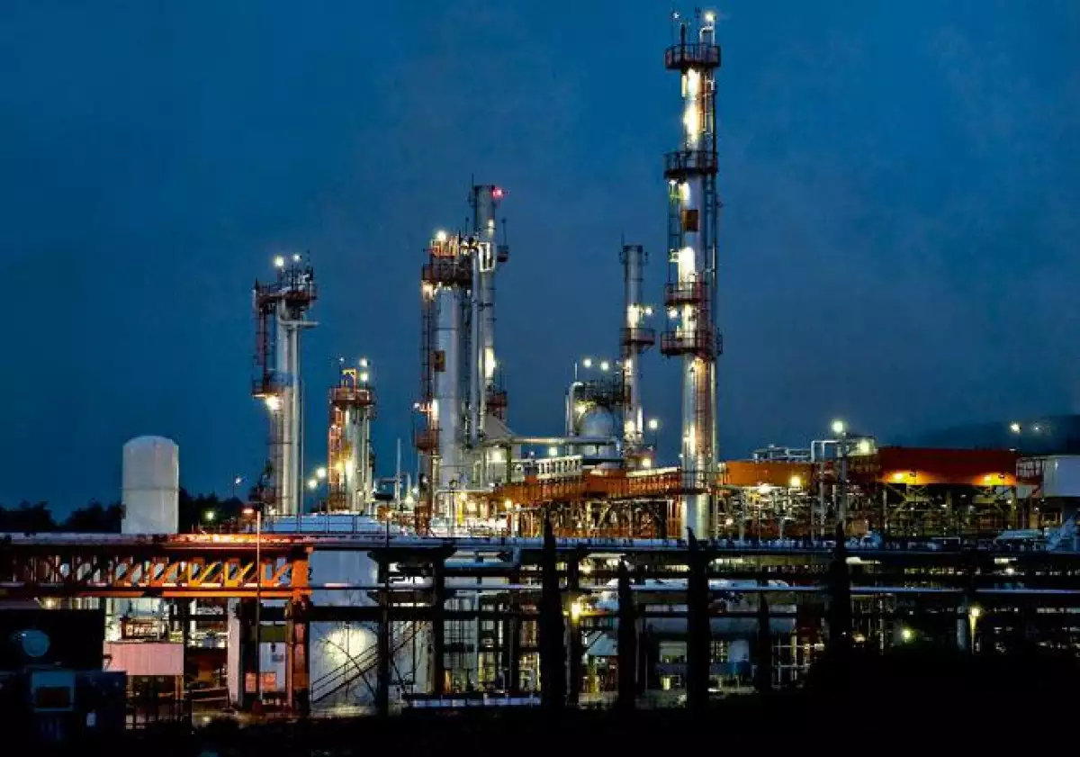 Refiner�a Pemex