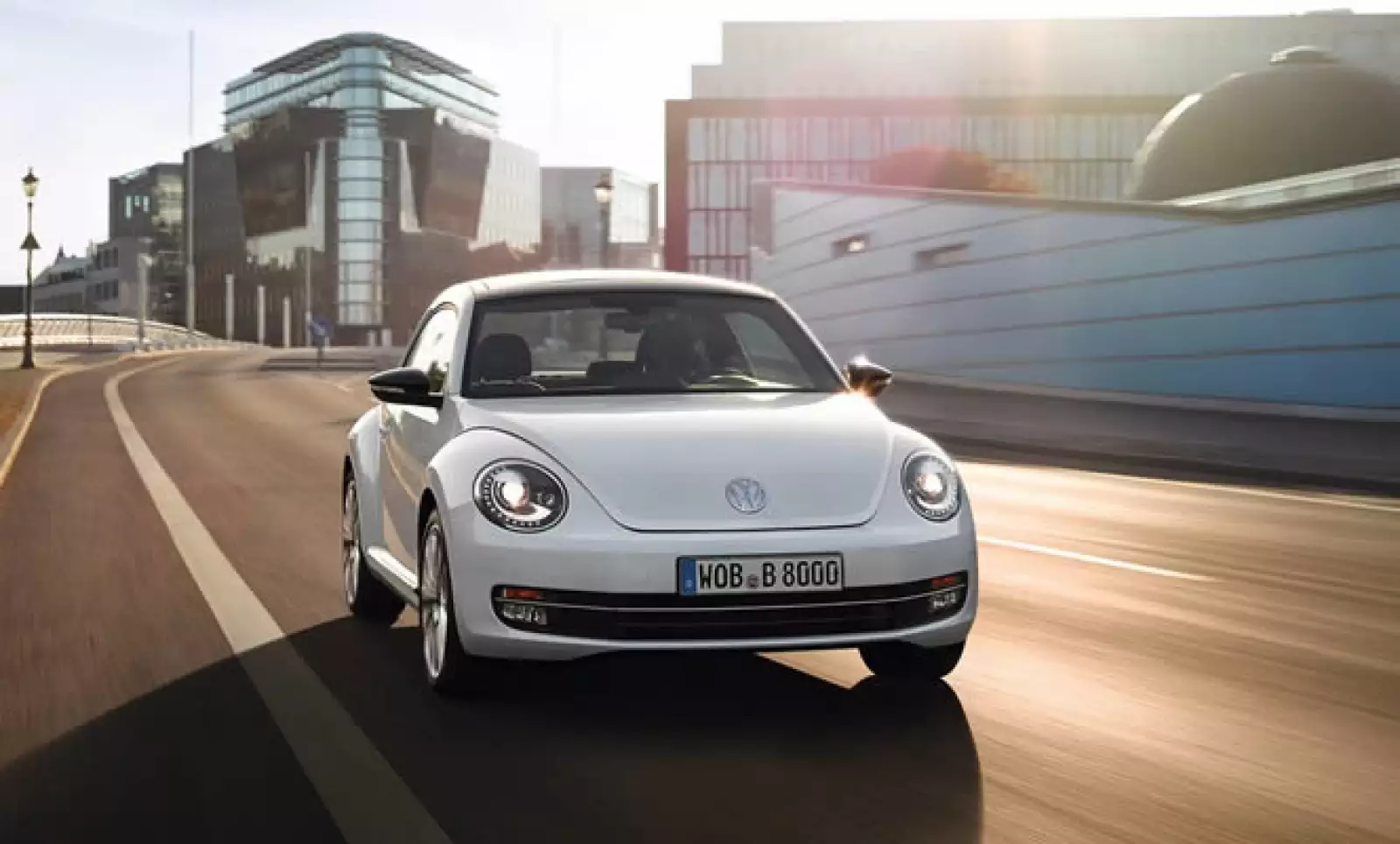 “El Beetle es un símbolo de nuestra marca, combina el legado emocional del escarabajo original con el futuro de Volkswagen", dijo Hubert Waltl, miembro del consejo para el área de producción de VW.