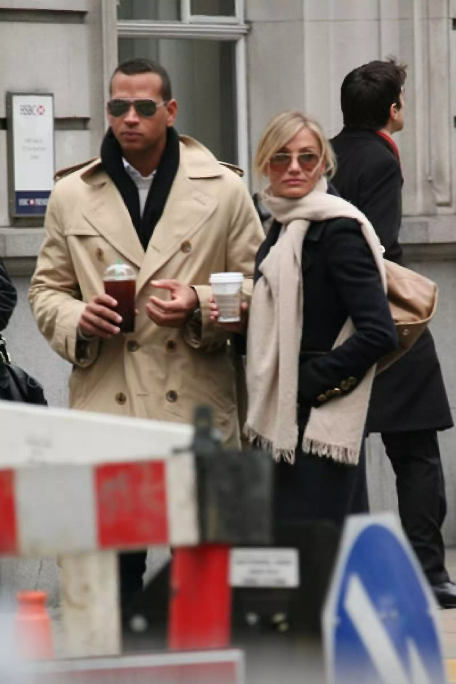 CAMERON DIAZ. En septiembre del año pasado la actriz reconoció tener una relación con el beisbolista Alex Rodríguez, con quien dicen se podría llegar a casar. Él anduvo con Madonna y Kate Hudson antes de Cameron.