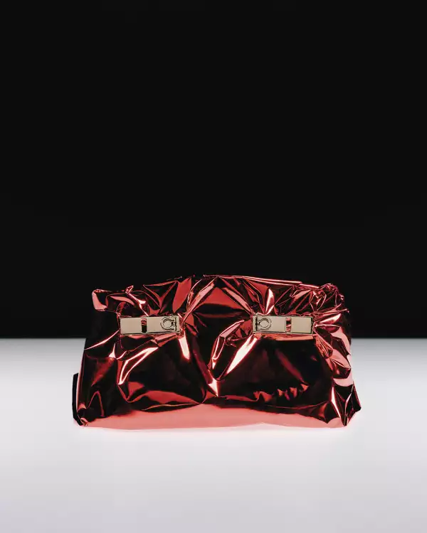 TAP_TO_WRAP_06_sRGB_300 DPI_1080x1350.jpg