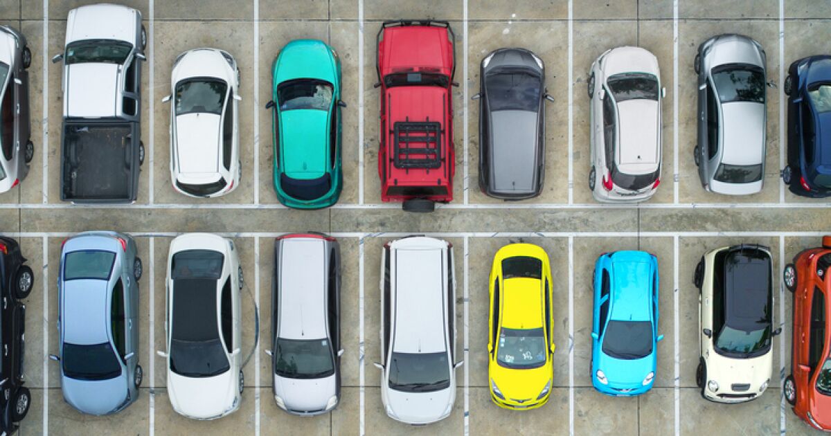 Otomotiv endüstrisi, başkan adaylarından daha fazla elektrikli araç ve daha az 'çikolatalı' araba istiyor