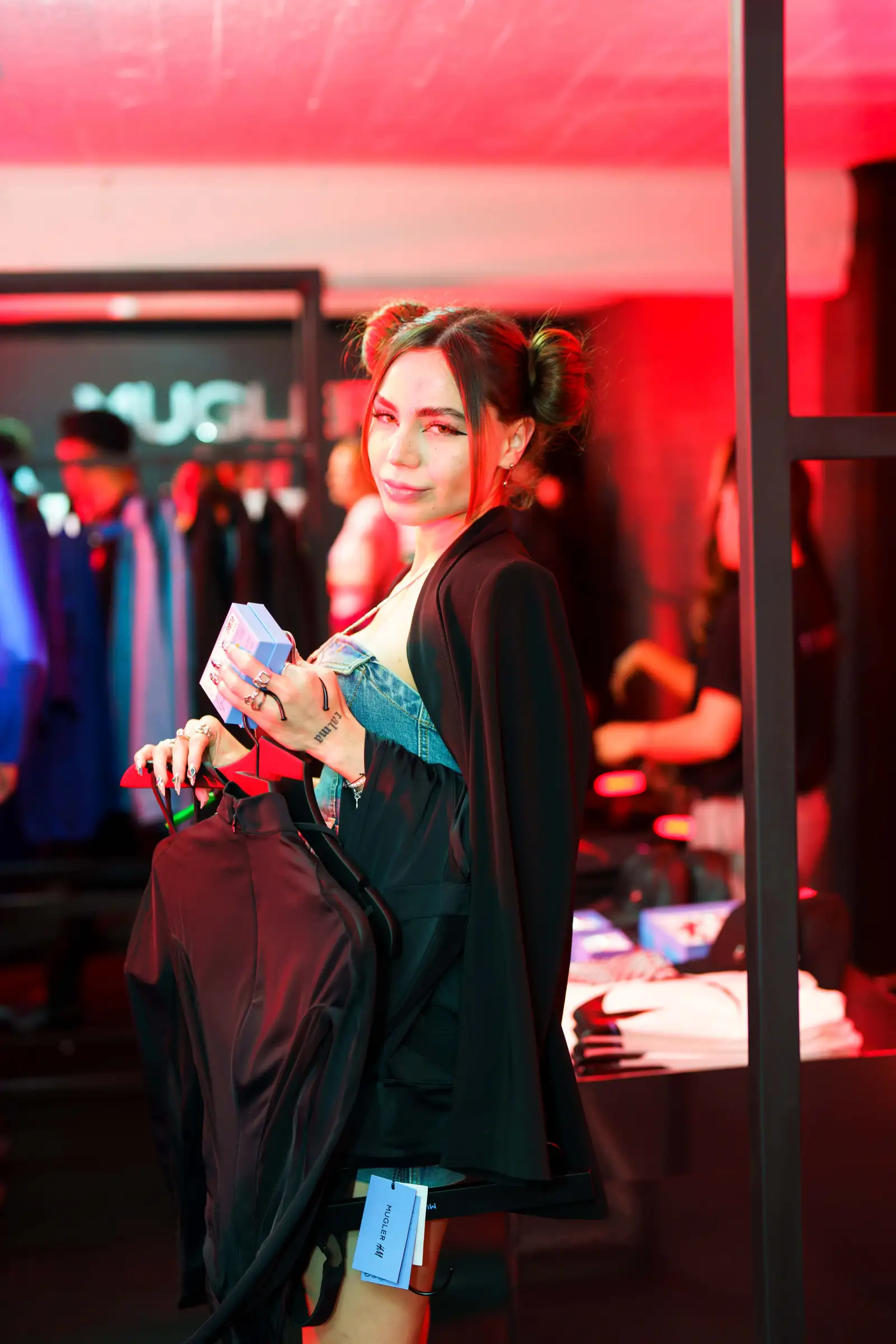 090523MUGLERH&M76.jpg
