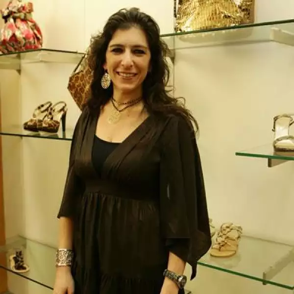 Stuart Weitzman Sociales