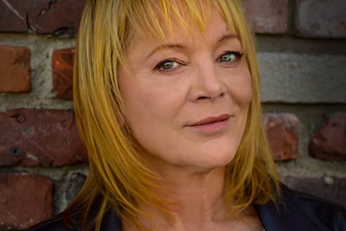 Mary Mara