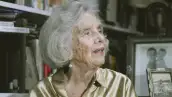 Elena Poniatowska retratada en su casa de Chimalistac.