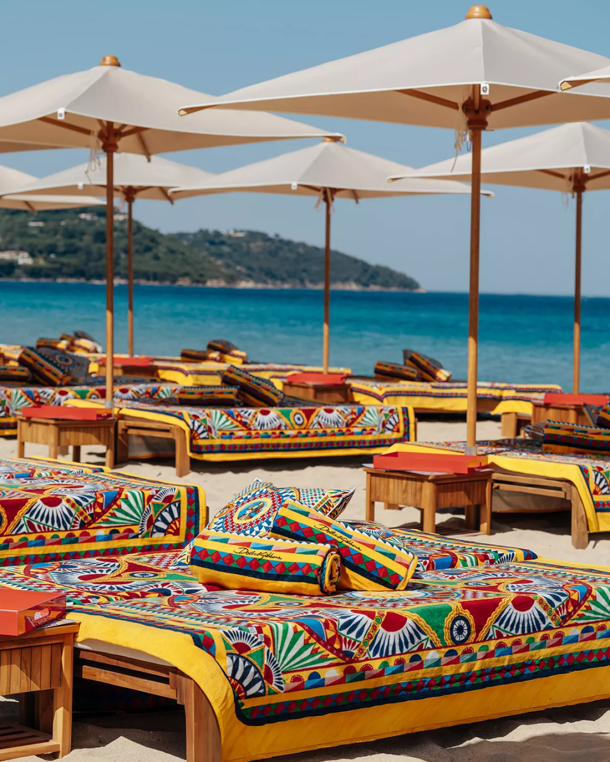 D&G-BEACH-POPUP.jpg