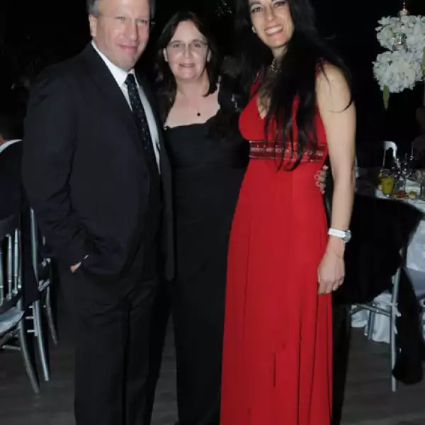 Ricardo,Helem y Ruth Flores