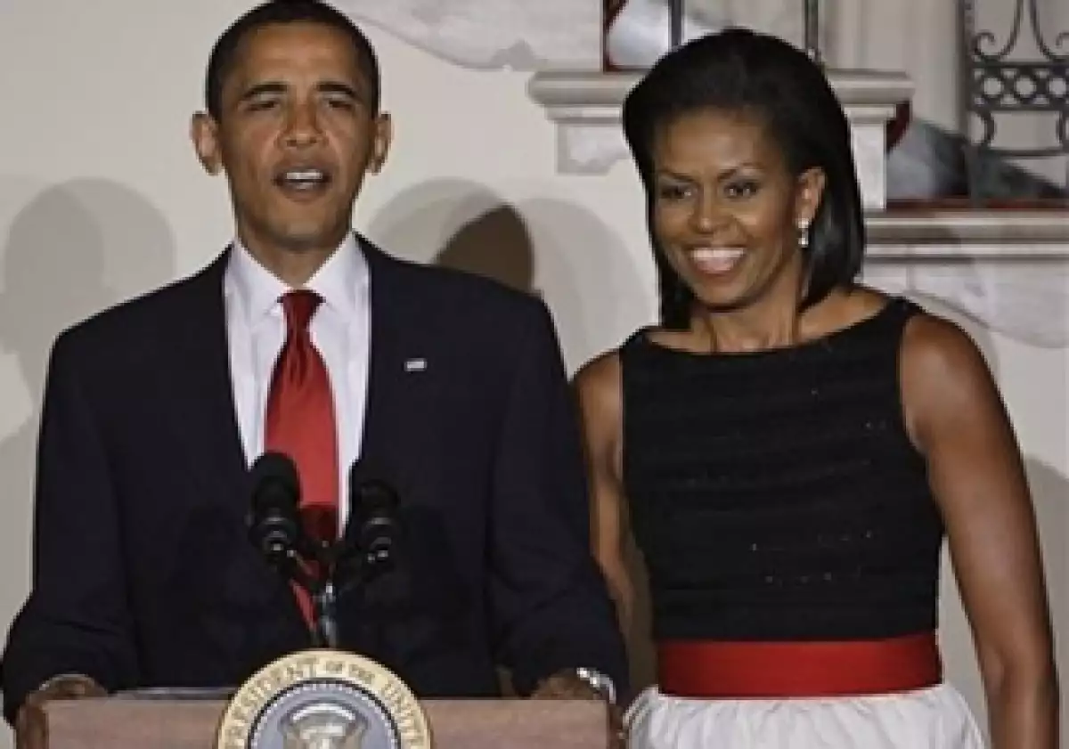 La pareja presidencial de Estados Unidos se incorporó a la lista de la elegancia de Vanity Fair en 2009.  (Foto: AP)