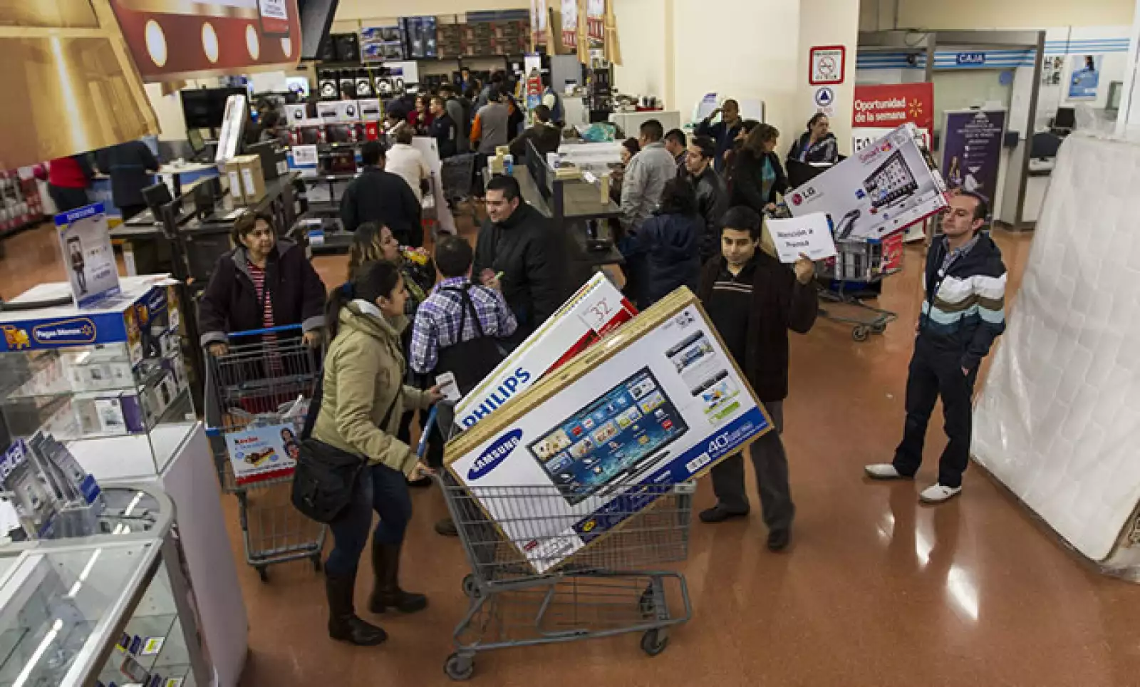 La SHCP realizará un sorteo para reembolsar hasta 10,000 pesos cuando se pague con tarjetas, con el fin de promover el programa.