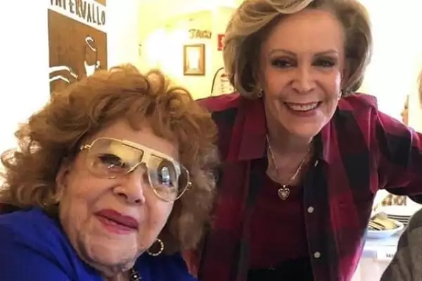 Silvia Pinal y Mónica Marbán