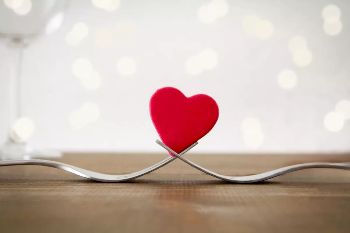 El combo perfecto para San Valentín: hamburguesa y ramo de papas fritas