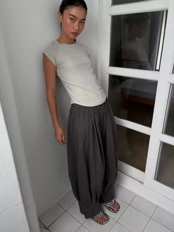 Outfit comodo harem pants.jpg