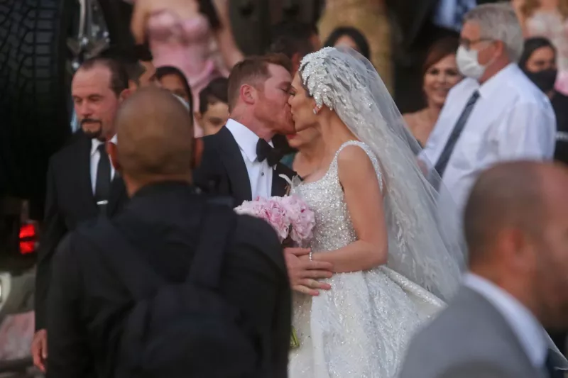 Saúl 'El Canelo' Álvarez y Fernanda Gómez