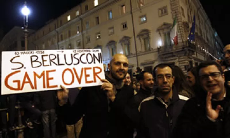 Muchos de los manifestantes llevaban banderas italianas y entonaban una canción de la resistencia. (Foto: Reuters)