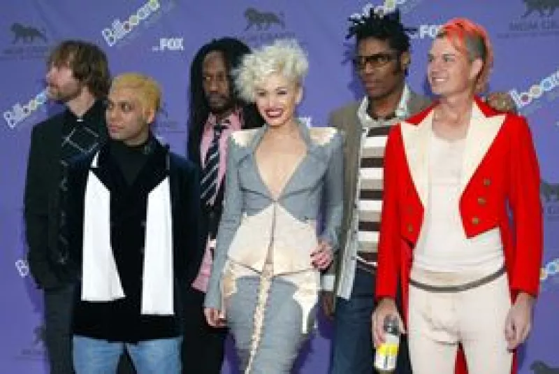 La banda recorrerá varias ciudades de EU y tendrá como telonero al grupo Paramore, además de la realización de un nuevo álbum.