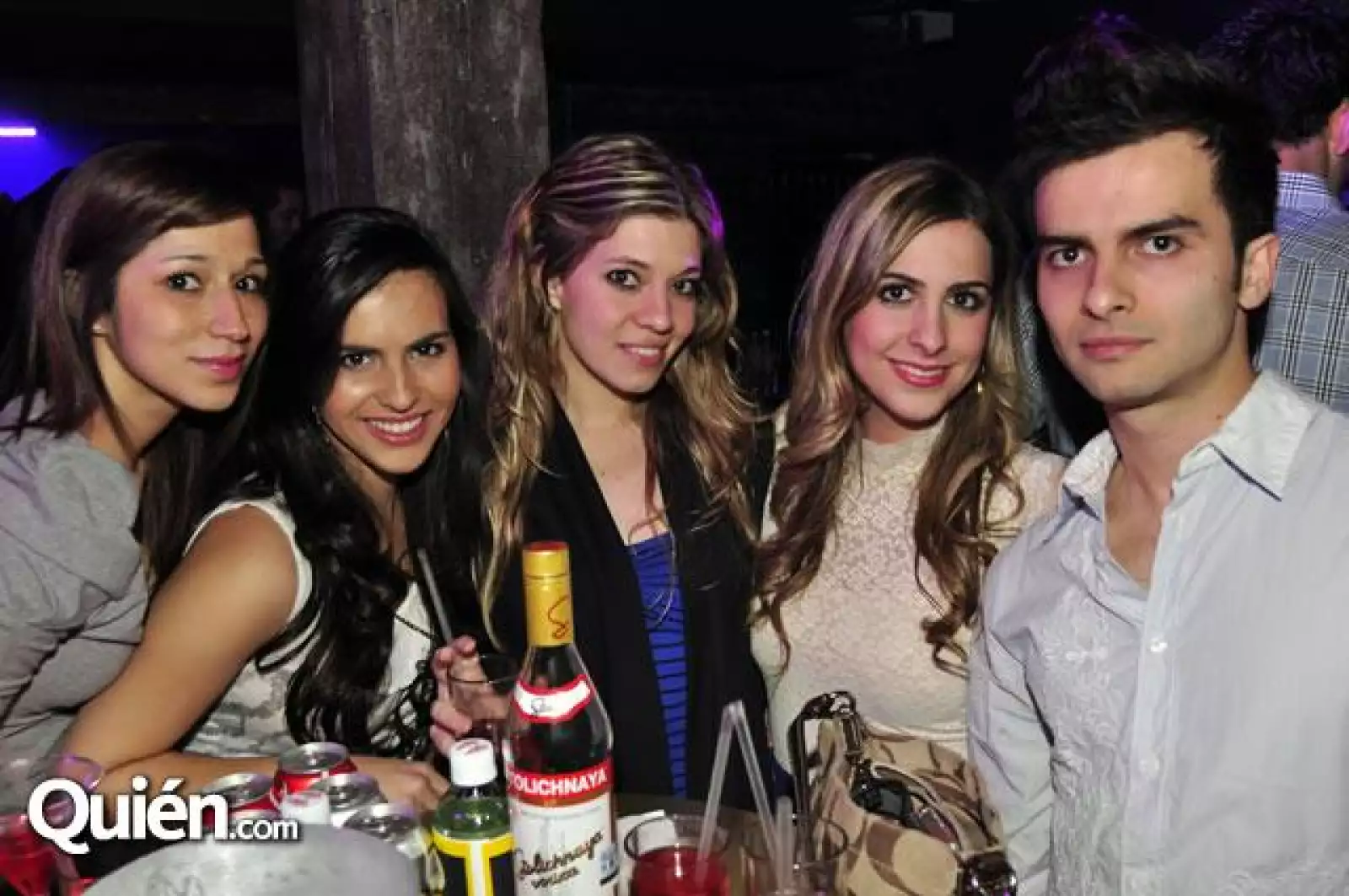 Rosy Garza,Nancy García,Andrea Alanís,Vanessa Bolnier y Guillermo Arroyo