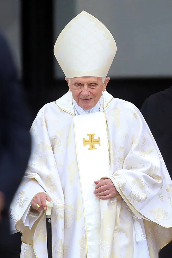 Fallece papa emérito Benedicto XVI