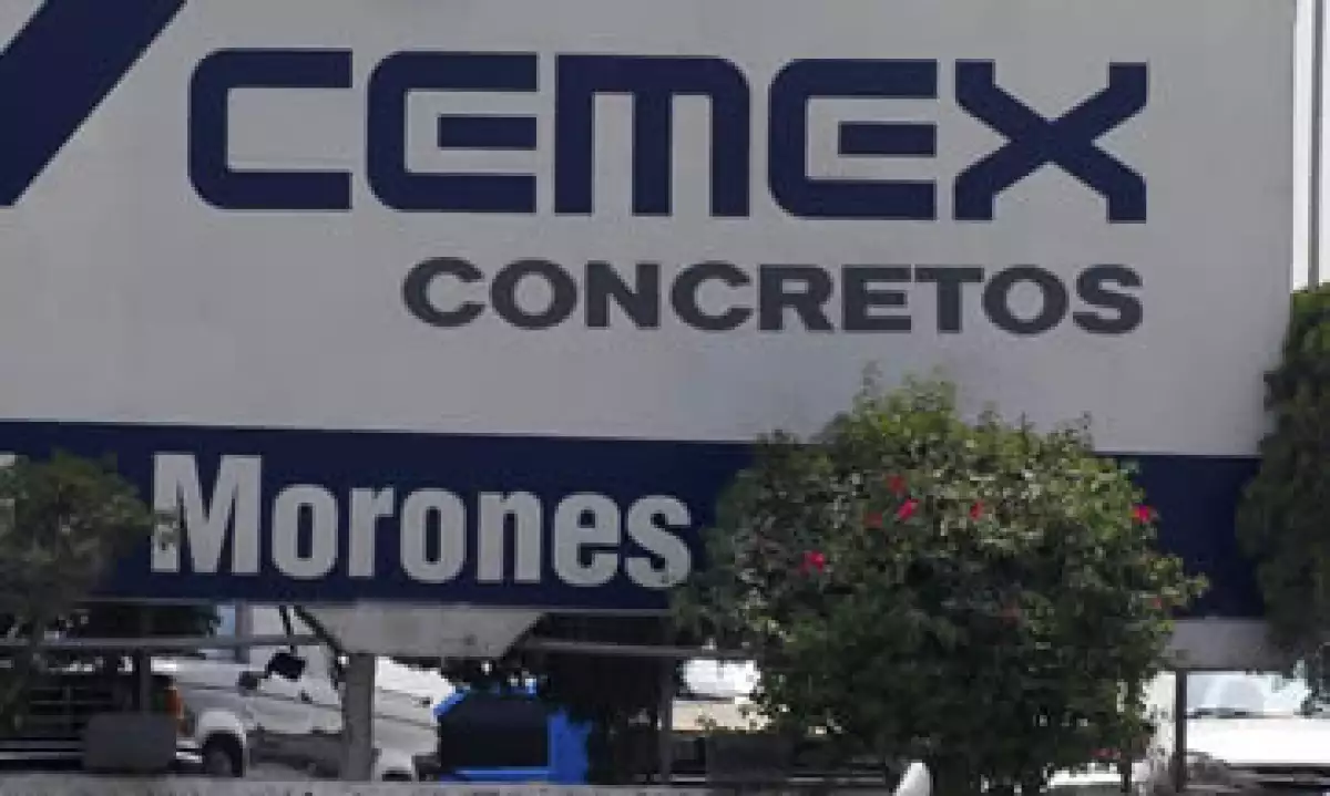 Cemex debió pagar regalías por la extracción de minerales en Texas, según la demanda del estado. (Foto: AP)