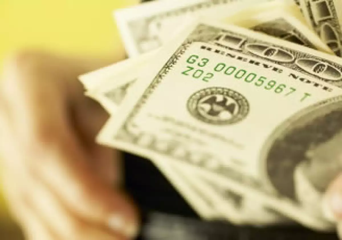 El billete verde cerró la jornada con ganancias frente al peso mexicano. (Foto: Jupiter Images)