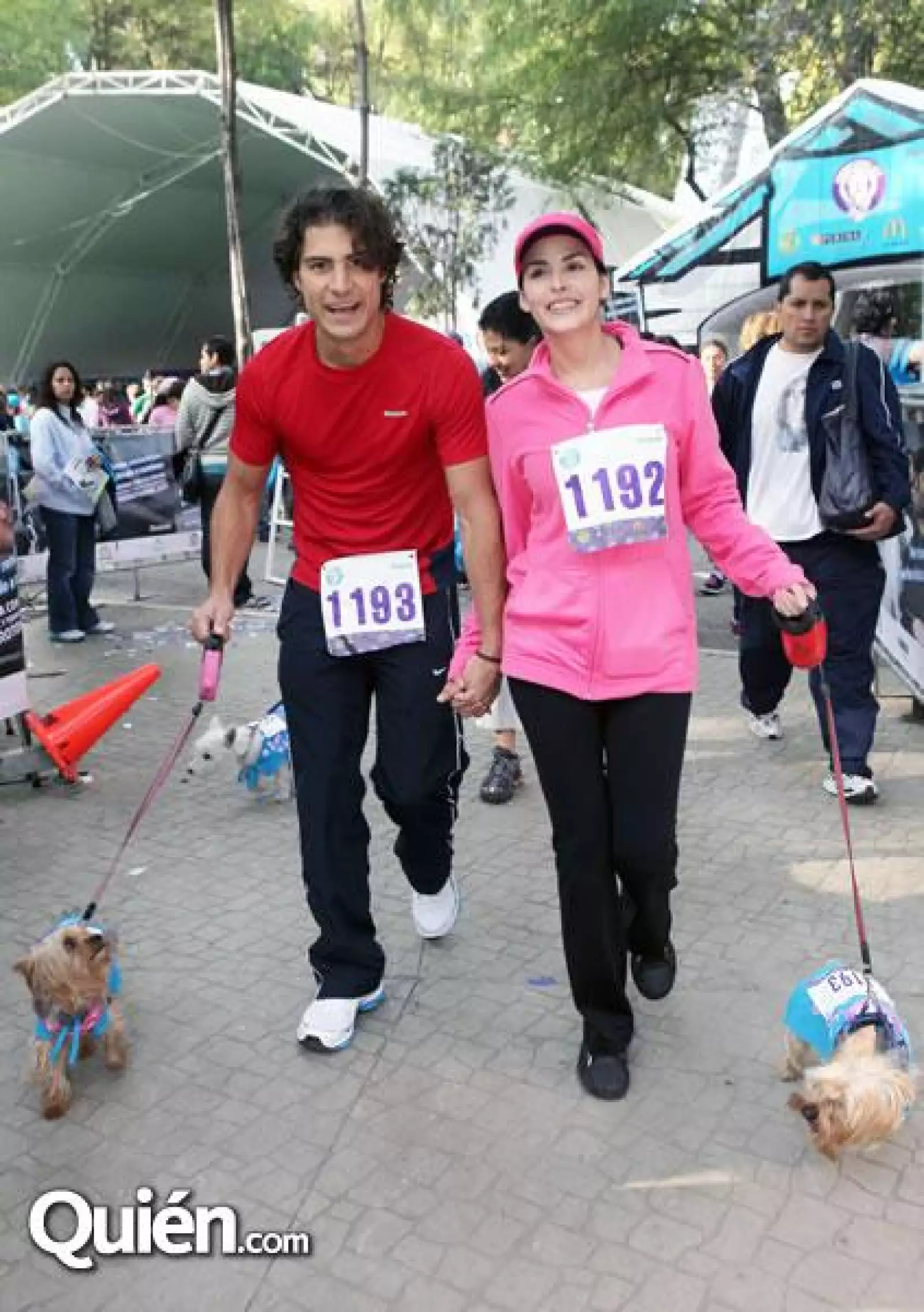 Alex Sirvent,Ximena Herrera con Maya Whiskey